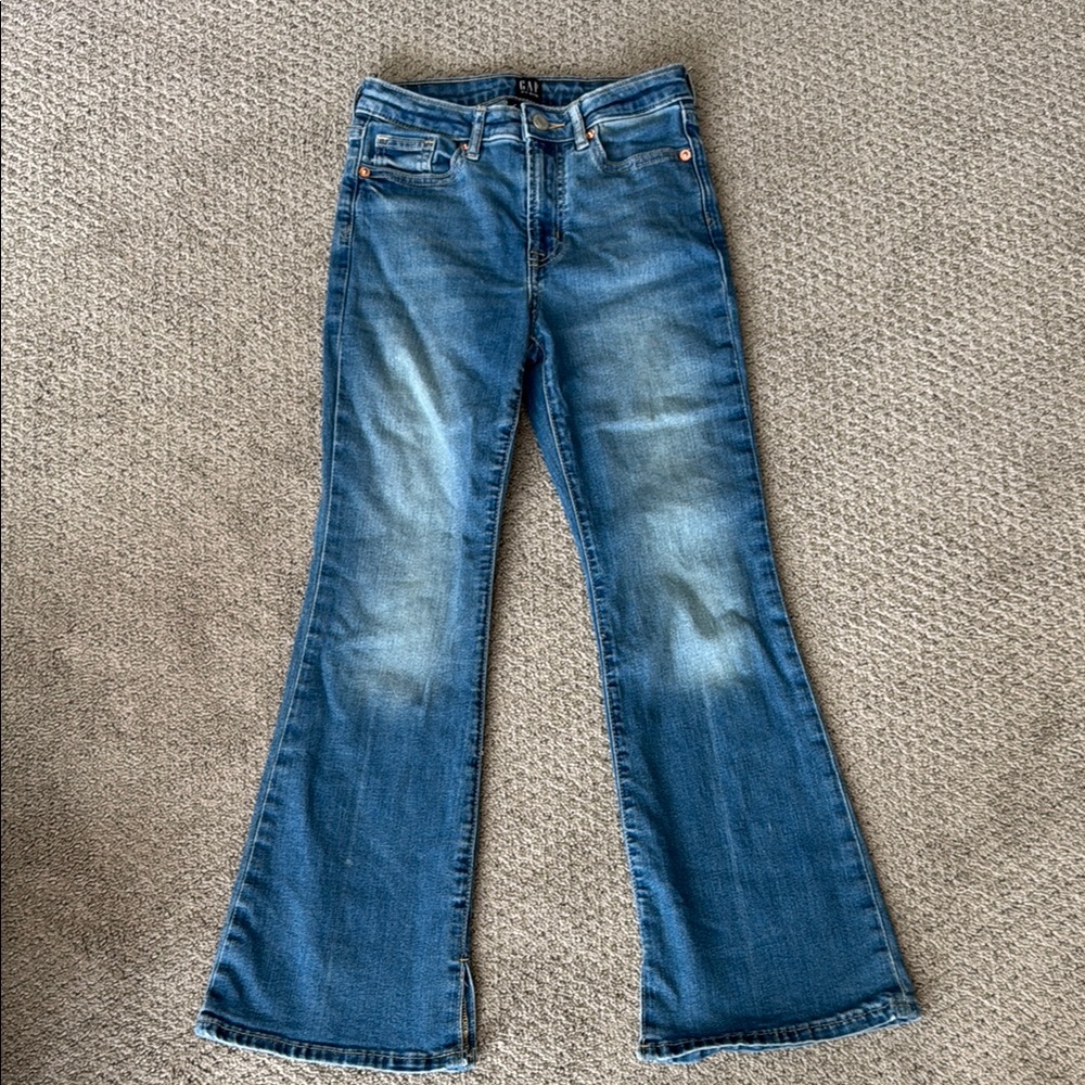 Girls GAP: 70s Blue Flared Jeans; stylish slits on bottom of legs inside